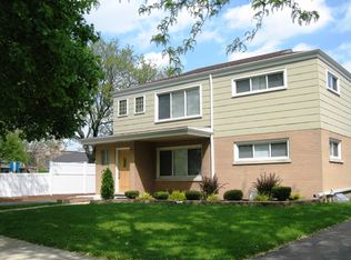 4501 Grand Ave APT 1, Western Springs, IL