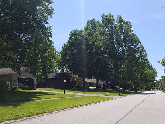 5th image of 6136 Mills Creek Ln