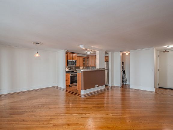 5th image of 400 E Randolph St APT 2325