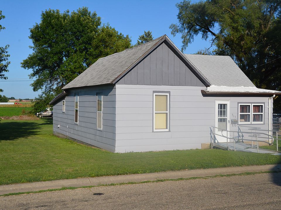 2nd image of 403 N 12th St