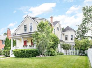 189 Ridge Ave, Winnetka, IL 60093