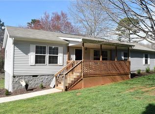 617 N McLin Creek Rd, Conover, NC 28613