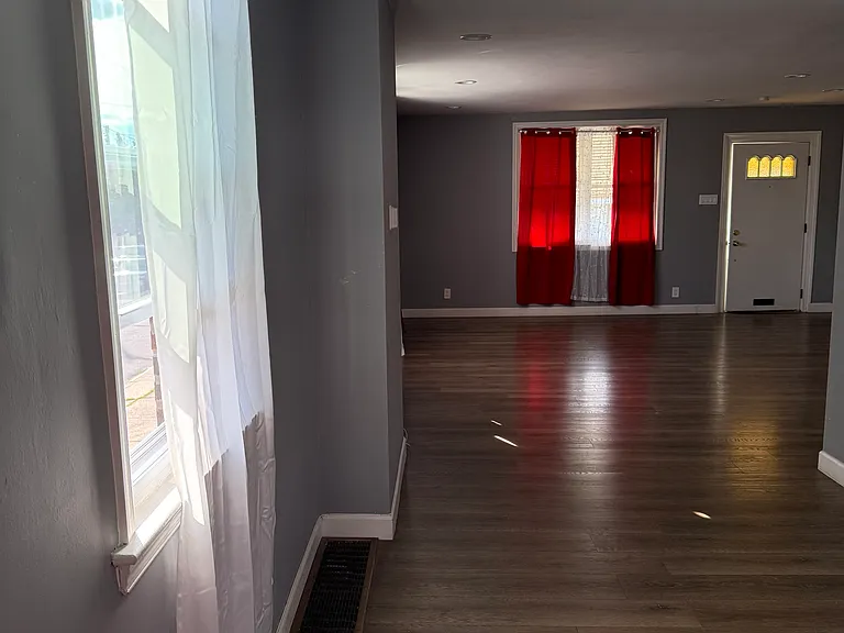 6301 Revere St — Photo 4