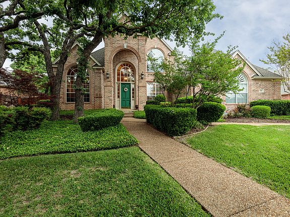 2nd image of 606 Llano Ct
