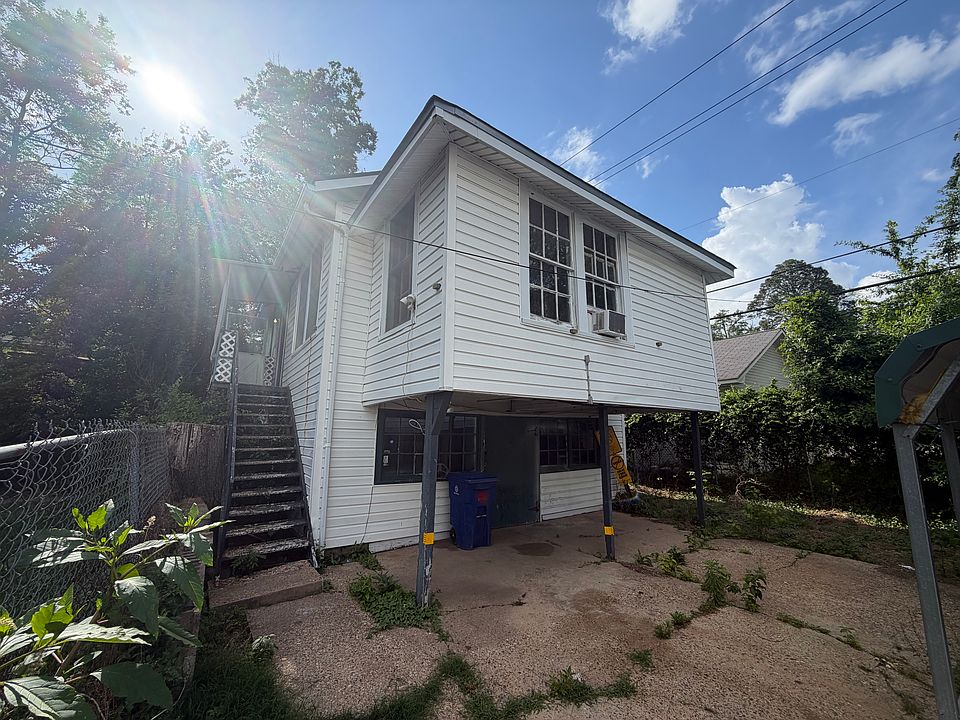 1st image of 744 1/2 Ratcliff St #744-1/2