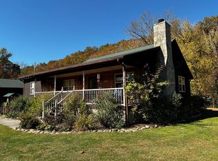 199 Padgett Mill Rd, Cosby, TN 37722