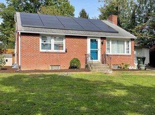 30 Peacock Dr, Lancaster, PA 17601