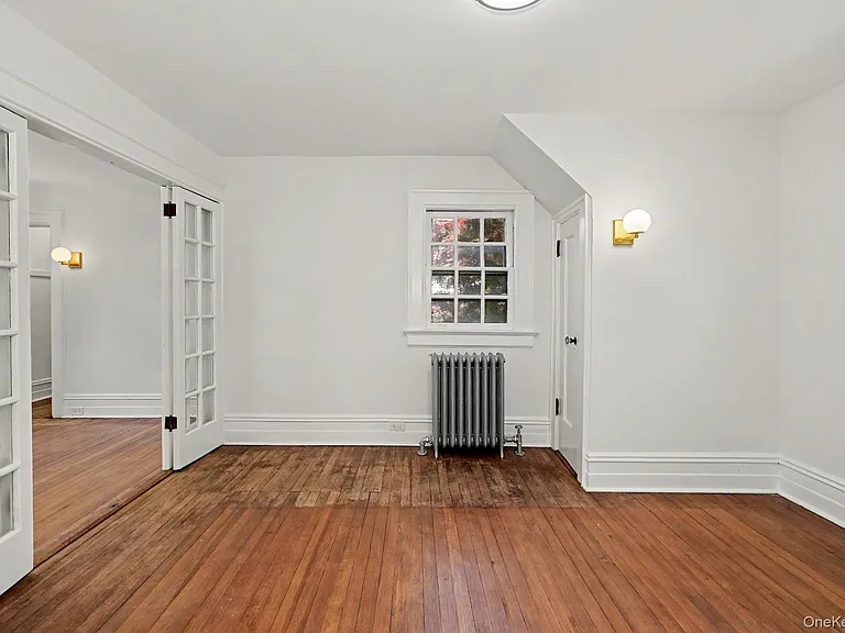 53 Cortlandt Ave — Photo 25