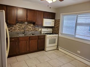 3500 Warren Ave APT 4, Bellwood, IL 60104