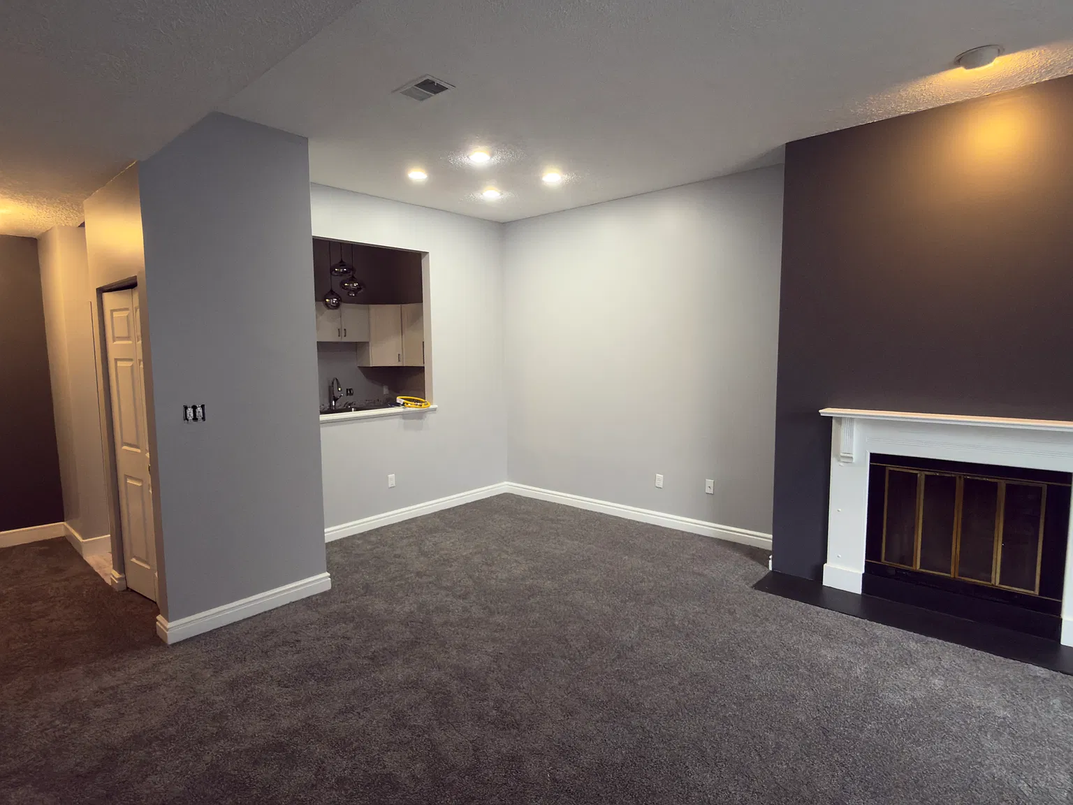1326 Sheffield St — Photo 1