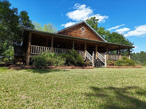 3rd image of 635 Oak Hill Rd