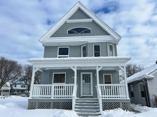2532 North 27th STREET, Milwaukee, WI 53210