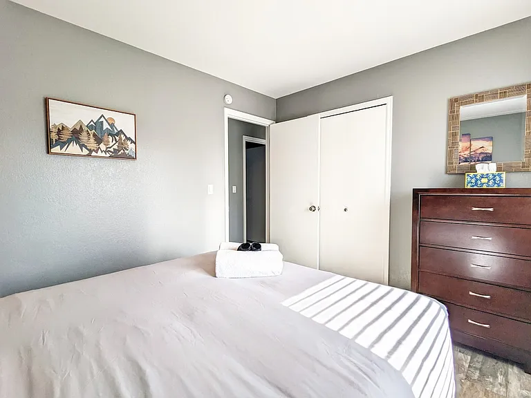 3330 Mirage Dr — Photo 28