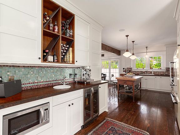 5th image of 1859 Napier St