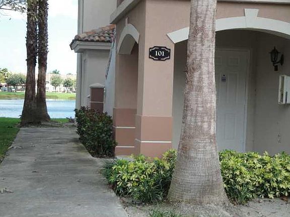 2nd image of 1270 SE 31st Ct APT 101