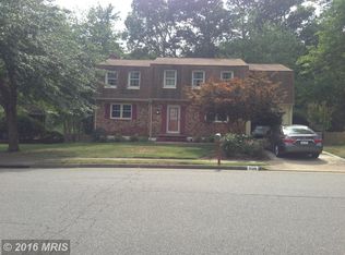 5219 Pumphrey Dr, Fairfax, VA 22032
