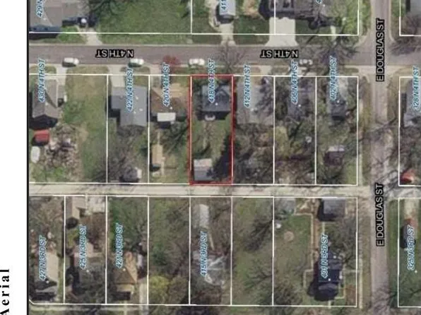 418 N 4th St, Iola, KS 66749