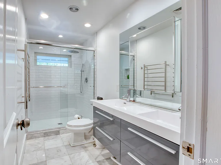 35 Dartmouth Rd — Photo 14