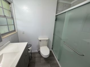 152 Lake Winnott Rd #2, Hawthorne, FL 32640