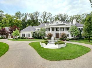 12 Abbington Rdg, Cincinnati, OH 45242