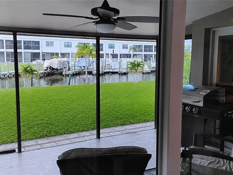1749 Bikini Ct — Photo 34