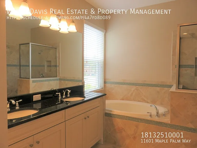 11601 Maple Palm Way — Photo 9