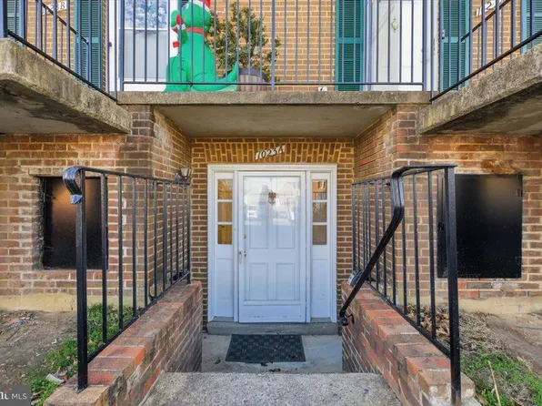 1023A Margate Ct, Sterling, VA 20164