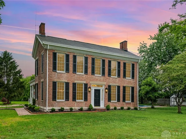 1443 N Broadway St, Lebanon, OH 45036