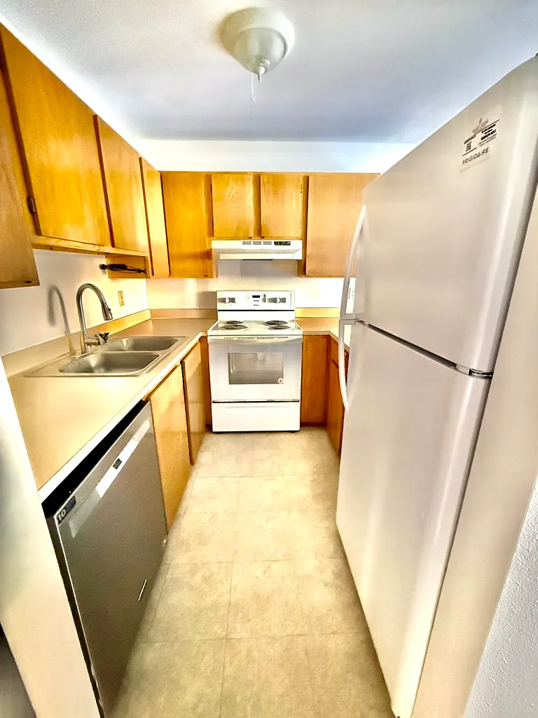 3740 Lower Honoapiilani Rd — Photo 3