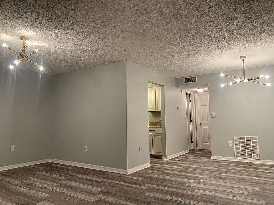 Living room & Dining space