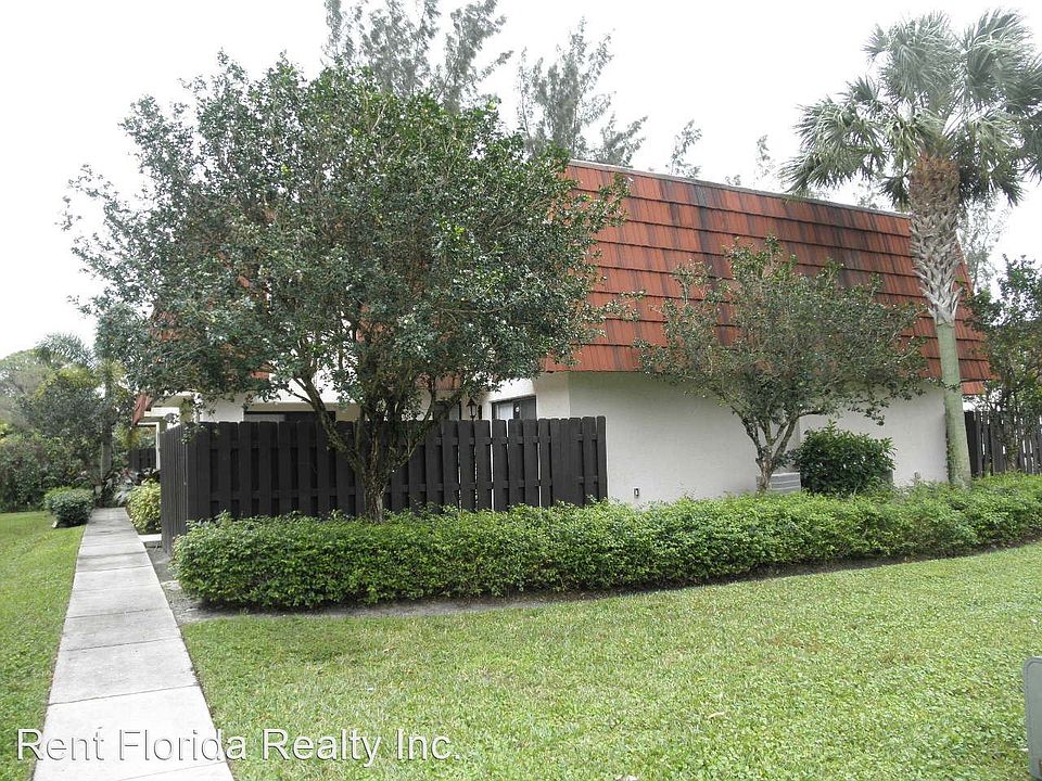 1st image of 2208A White Pine Cir