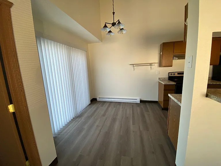 85D Center St — Photo 4