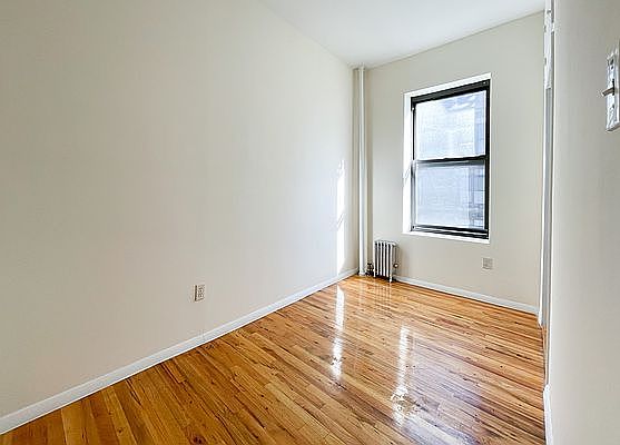 5th image of 183 Mulberry St APT 11