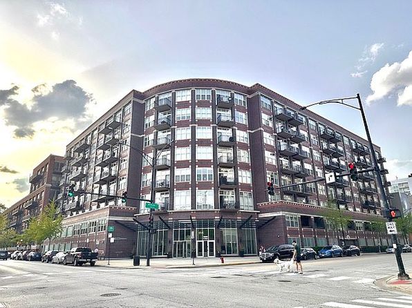1000 W Adams St APT 203