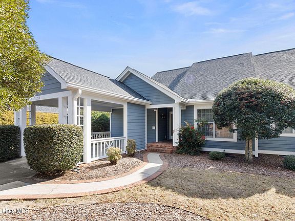 2nd image of 213 N Knoll Road