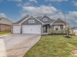 1600 NE 33rd St, Moore, OK 73160