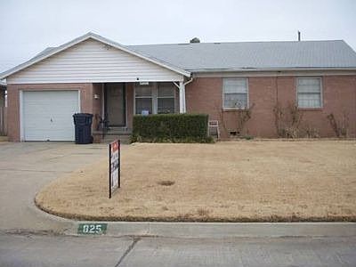 1st image of 825 SW 49th St