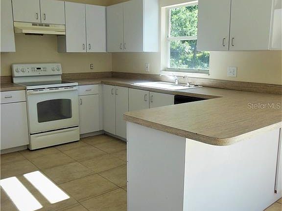 5th image of 820 Charles Ave