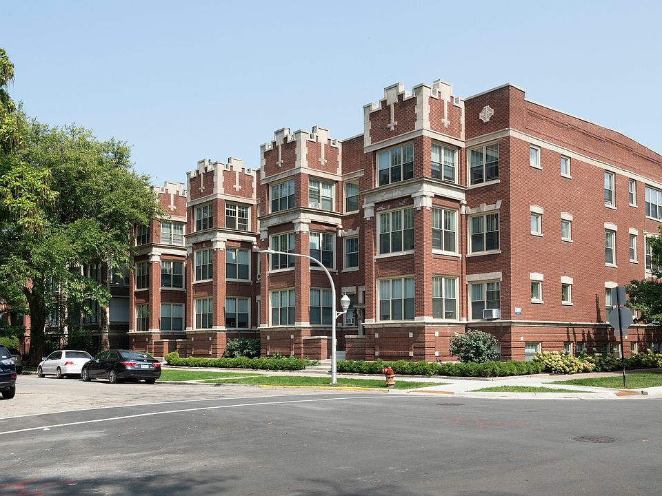 Corner Building
