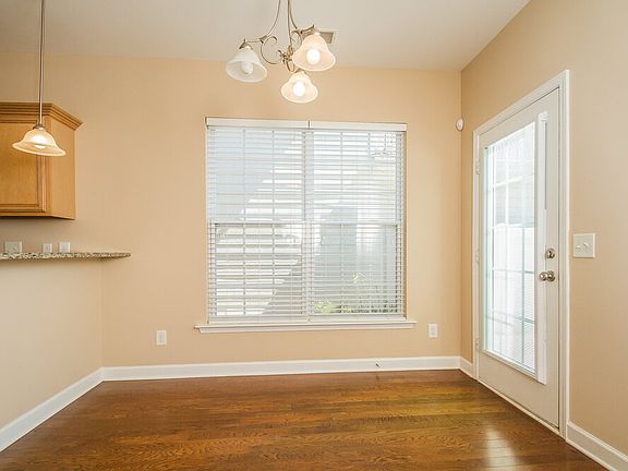 5th image of 2443 Cason Ln