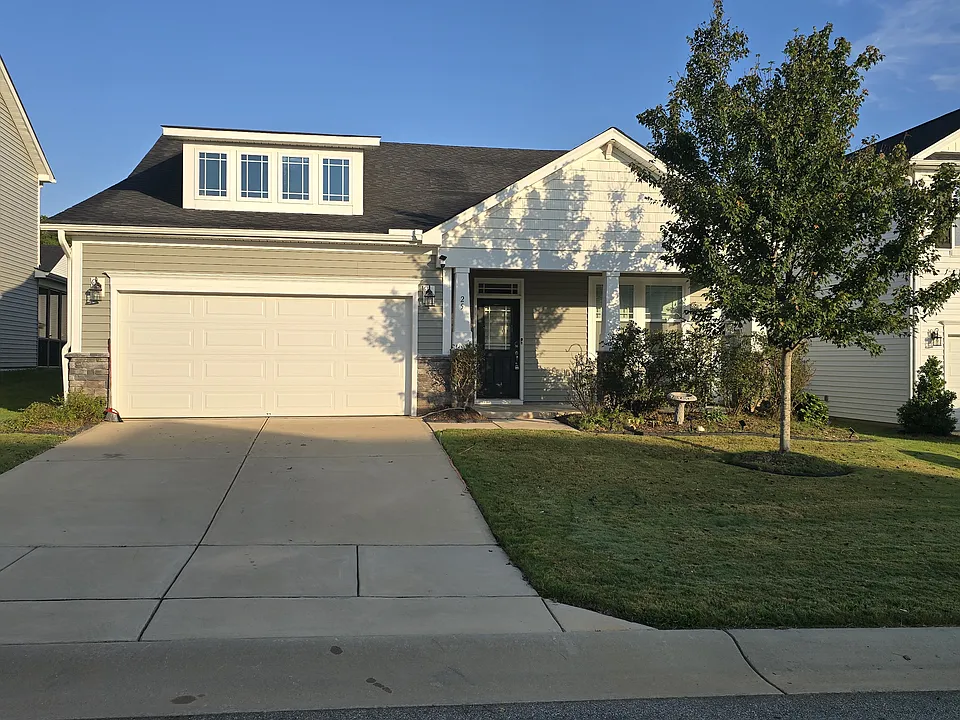 25 E Caxton Ct