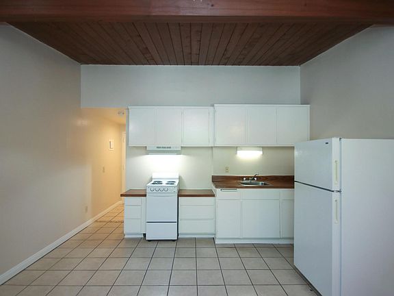 4th image of 222 S Oakland Ave #7