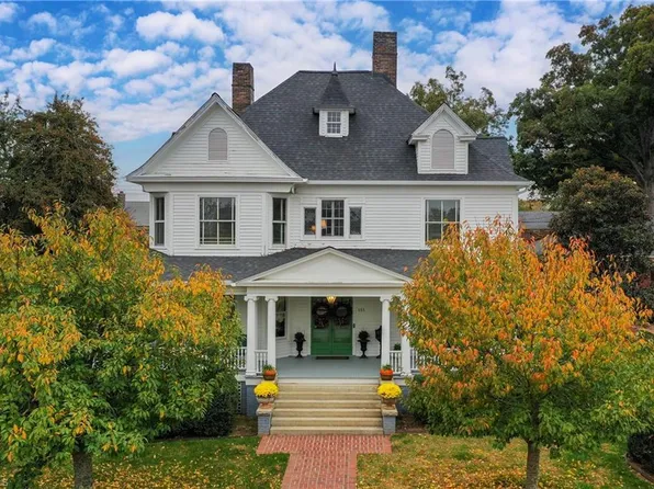 133 W 1st Ave, Lexington, NC 27292