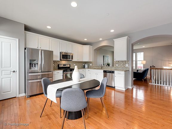 4th image of 3255 Coral Ln