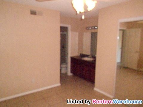 2nd image of 3402 N 32nd St Unit 146