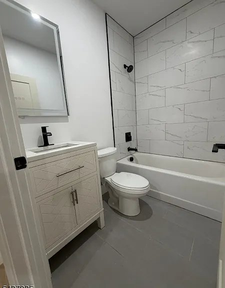 10-12 Bruen Ave — Photo 3