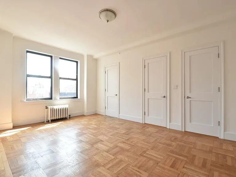 865 W End Ave #12B — Photo 1