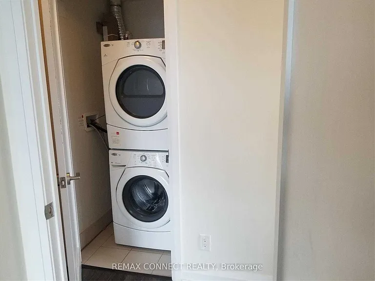 5 Sheppard Ave E #1917 — Photo 11