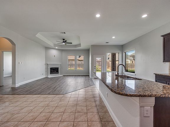 4th image of 3716 Riversdale Rd