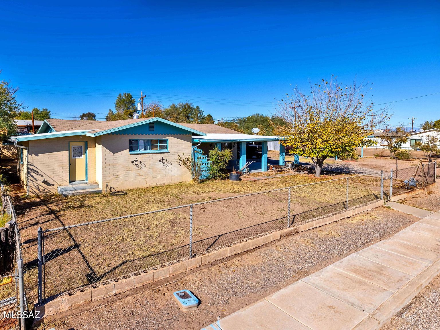 【mamomamo】 740 N Tiger Dr, Mammoth, AZ 85618 | Zillow